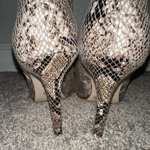 Healed knee boots - Picture 2 of 4